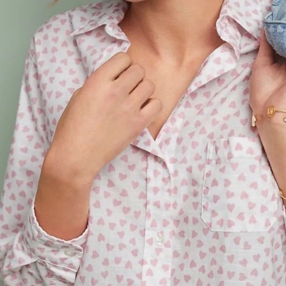 Grayson Anthropologie The Hero Pink Heart Button Down Shirt Size XSmall - Picture 2 of 6